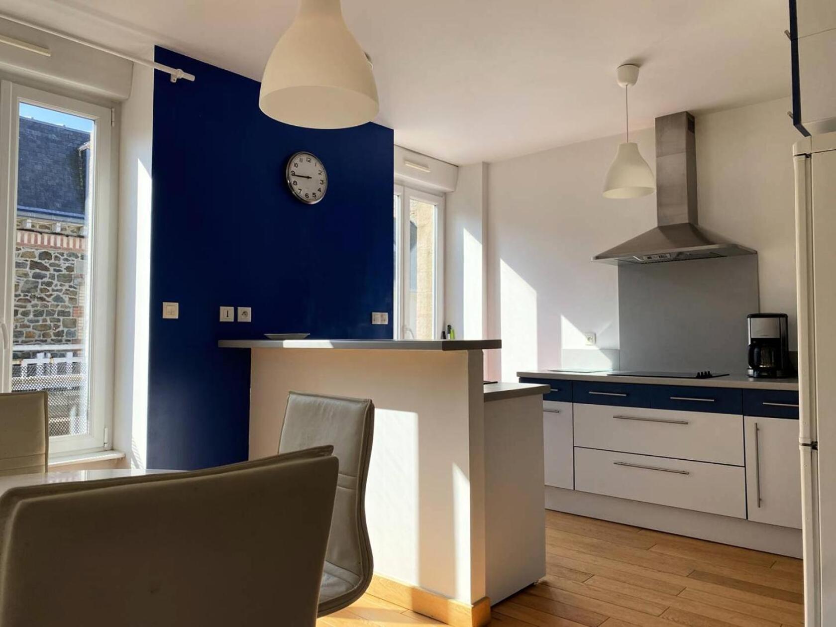 Apartamento 6 Rue A.c. - Entierement Remis A Neuf Au Coeur Du Val-andre. Mae-6544 *